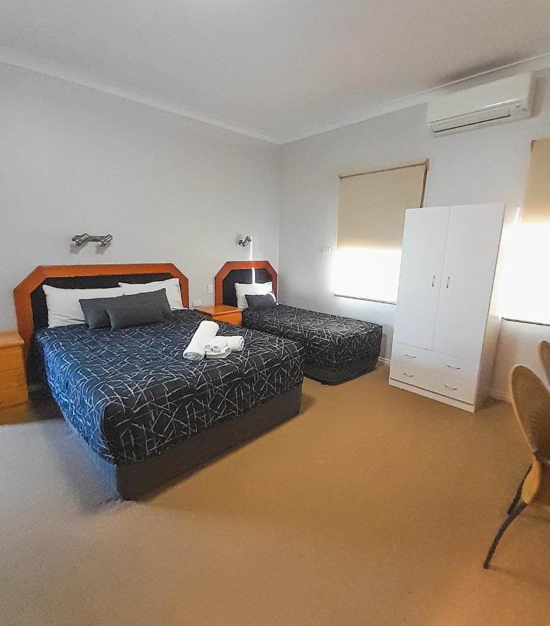 Golfers Inn Tenterfield Exterior photo