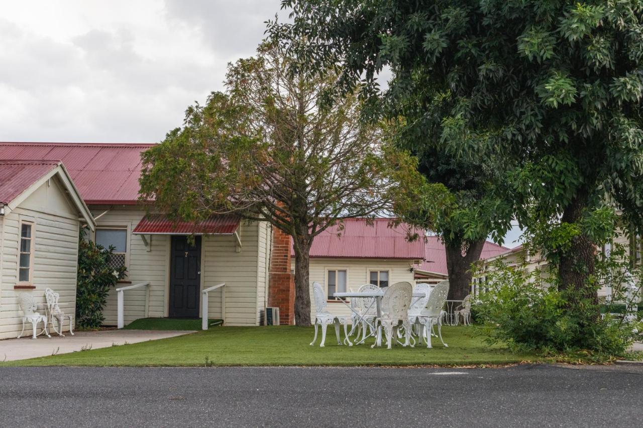 Golfers Inn Tenterfield Exterior photo
